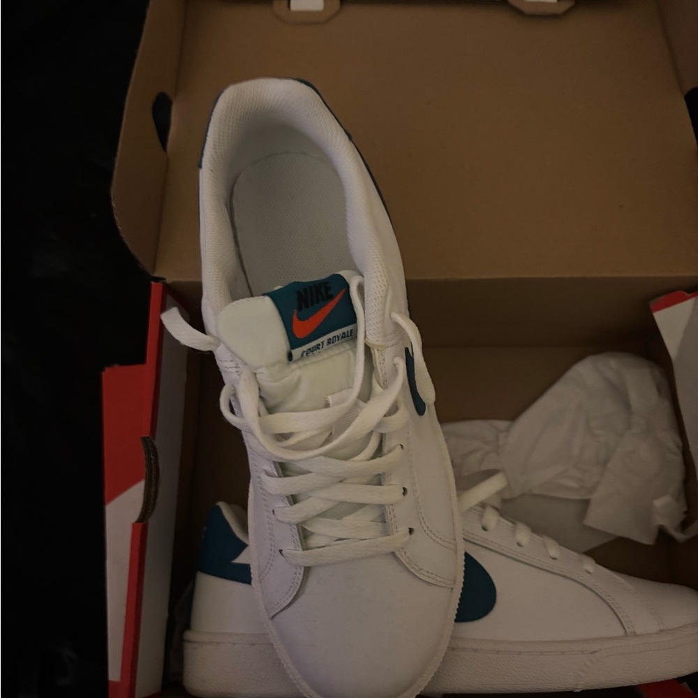 Nike White and Blue Sneakers